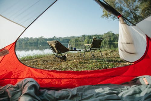 Équipement de camping compressible sur lequel vous pouvez compter pour un voyage en douceur