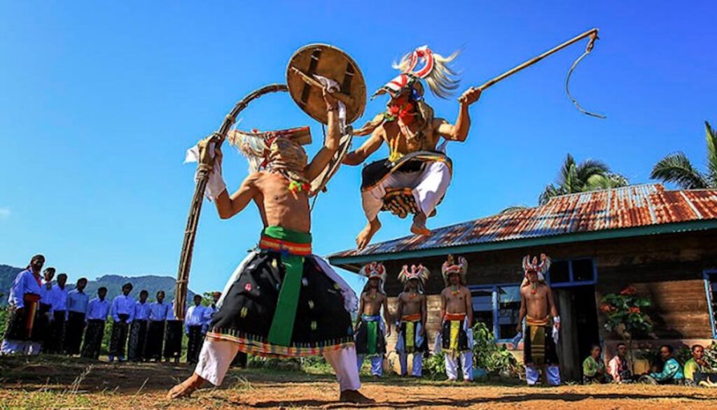 caci dance is a traditional dance ceremonies on your Komodo tour